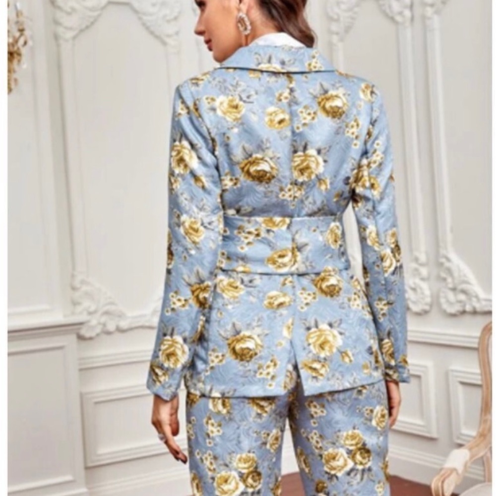 SHEIN X FARAH NWT Blue/Gold Floral Print Blazer and Pant Suit Size M/6 (RePosh)